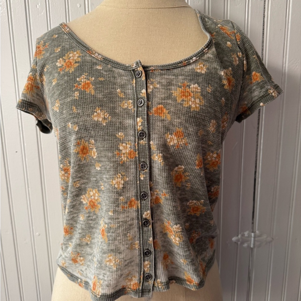 American Eagle Outfitters Floral Button-Down Shirt
